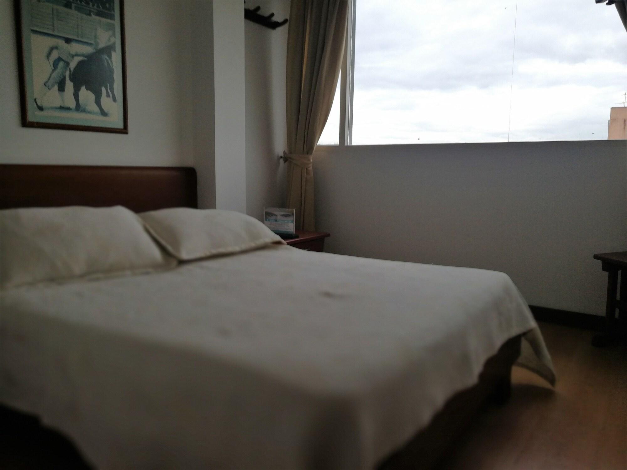 Hotel Alicante Bogotá Esterno foto