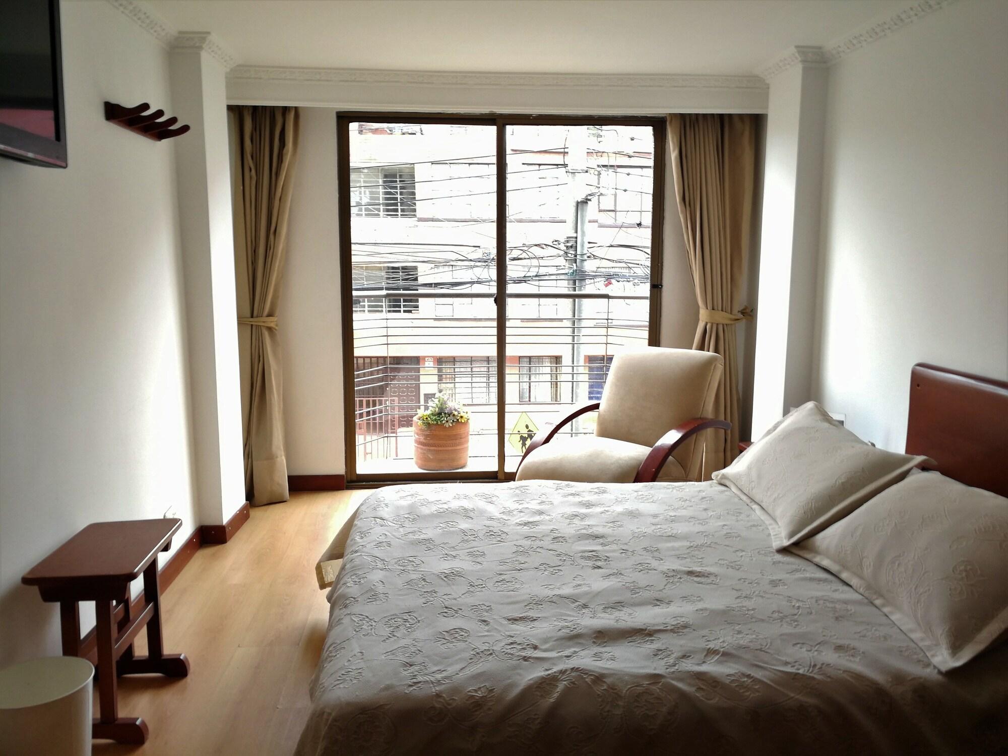 Hotel Alicante Bogotá Esterno foto