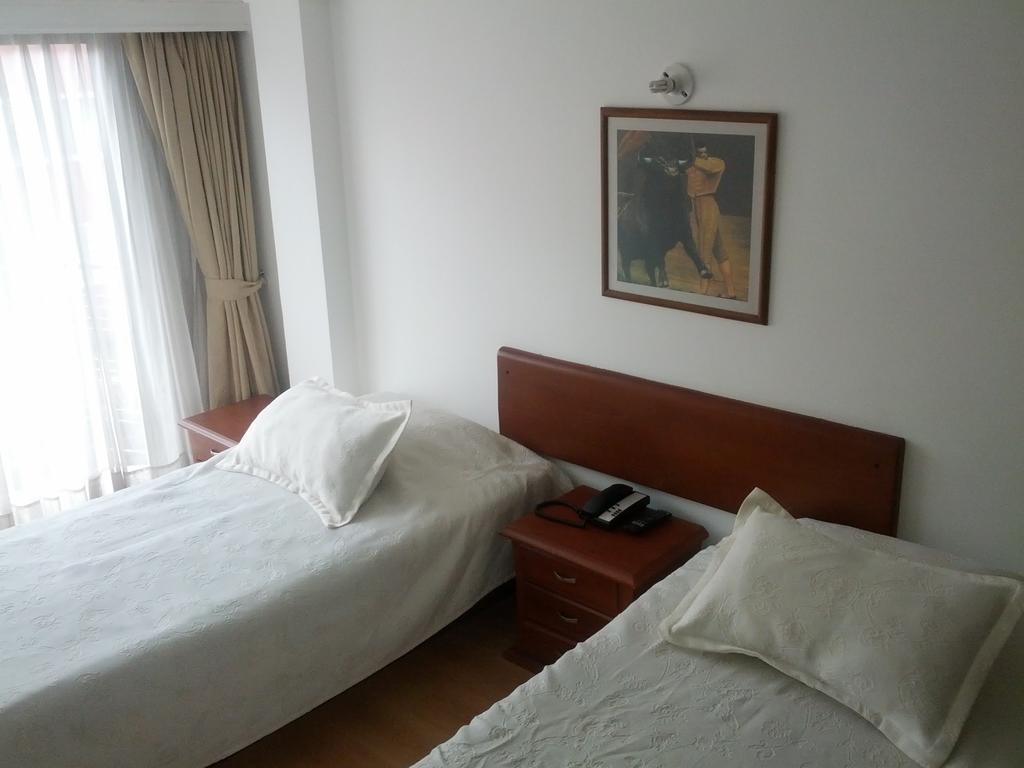Hotel Alicante Bogotá Esterno foto
